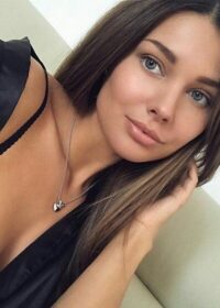 Проститутка Лариса +79811363384 с 4 размером груди предлагает профессиональные секс и интим услуги возле метро Парк Победы в городе Санкте-Петербург - фото 1